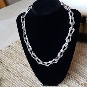 Beautiful Necklace, great for holidays glam look!!